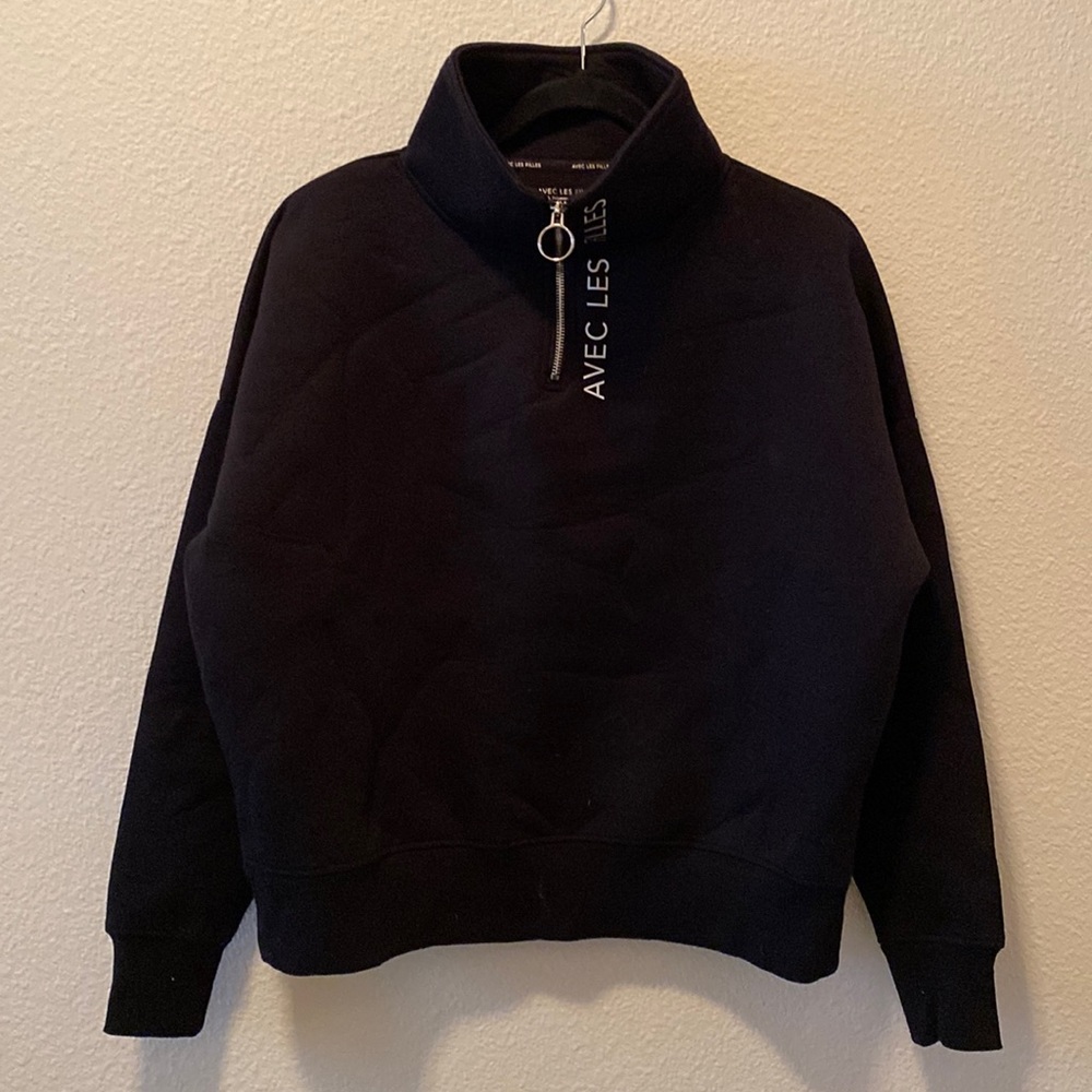 Avec Les Filles size Large black textured quarter silver zipper sweatshirt.